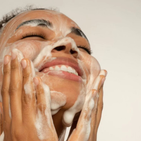 Resibo - Fresh Faced - Aksamitna Pianka Oczyszczająca, 150ml Resibo - Fresh Faced - Aksamitna Pianka Oczyszczająca, 150ml