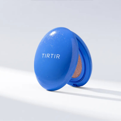 TIRTIR - Mask Fit Cool Blue Sun Cushion SPF 50+ PA++++ - Chłodzący Krem Tonujący Do Twarzy, 18g TIRTIR - Mask Fit Cool Blue Sun Cushion SPF 50+ PA++++ - Chłodzący Krem Tonujący Do Twarzy, 18g