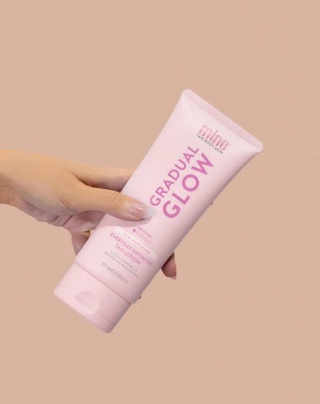 MineTan - Gradual Glow - Balsam Brązujący, 207 ml