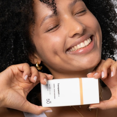 Transparent Lab - Mineral Tinted Sunscreen - Odcień Medium - Lekki Mineralny Krem Tonujący z Filtrem SPF, 100 ml Transparent Lab - Mineral Tinted Sunscreen - Odcień Medium - Lekki Mineralny Krem Tonujący z Filtrem SPF, 100 ml