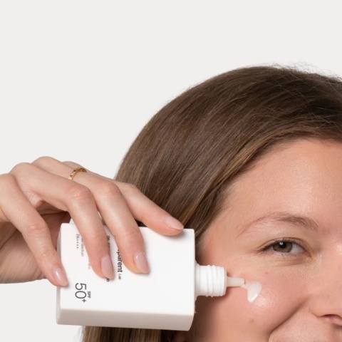 Transparent Lab - Oil Control Ultra Fluid Cica Sunscreen - Lekki Fluid Przeciwsłoneczny do Skóry Tłustej i Trądzikowej, 100 ml